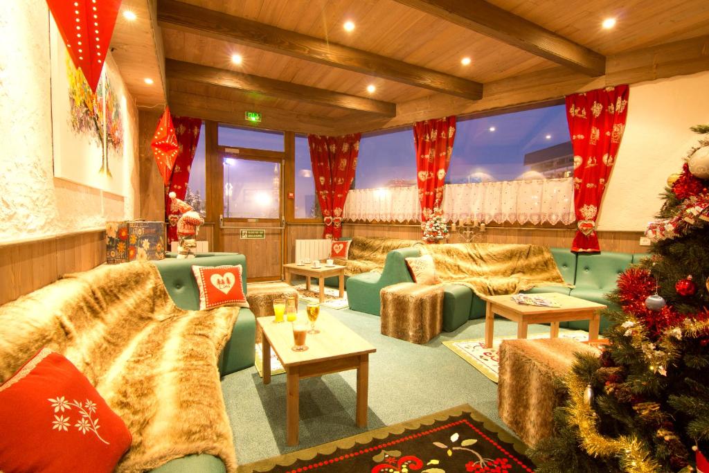 Posezení v ubytování Hotel Le Pelvoux