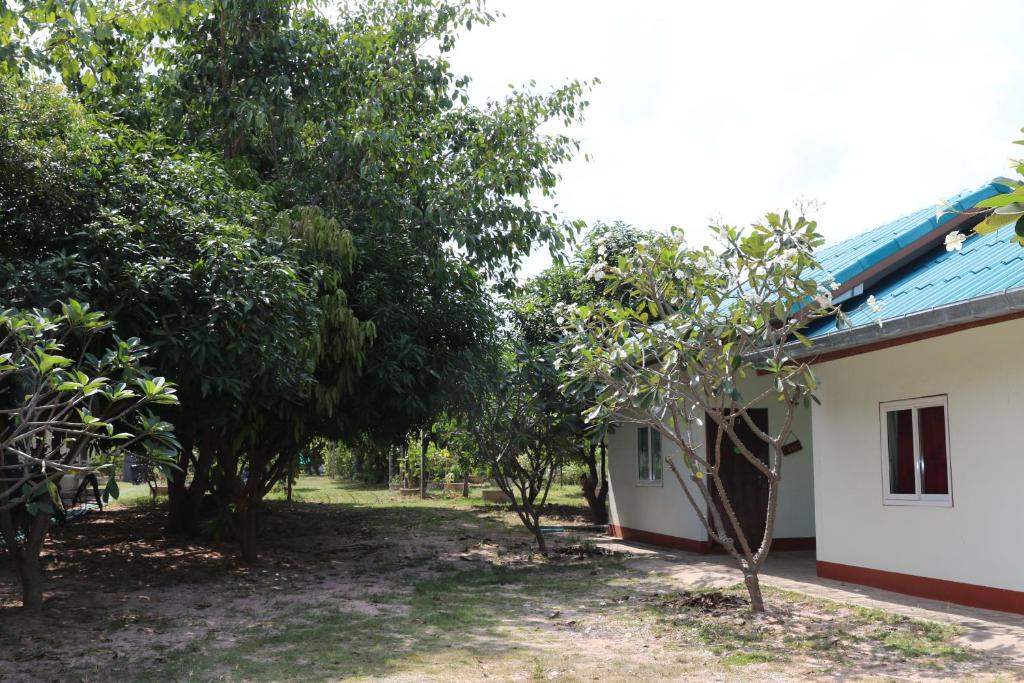 Zahrada ubytování EiDI Homestay