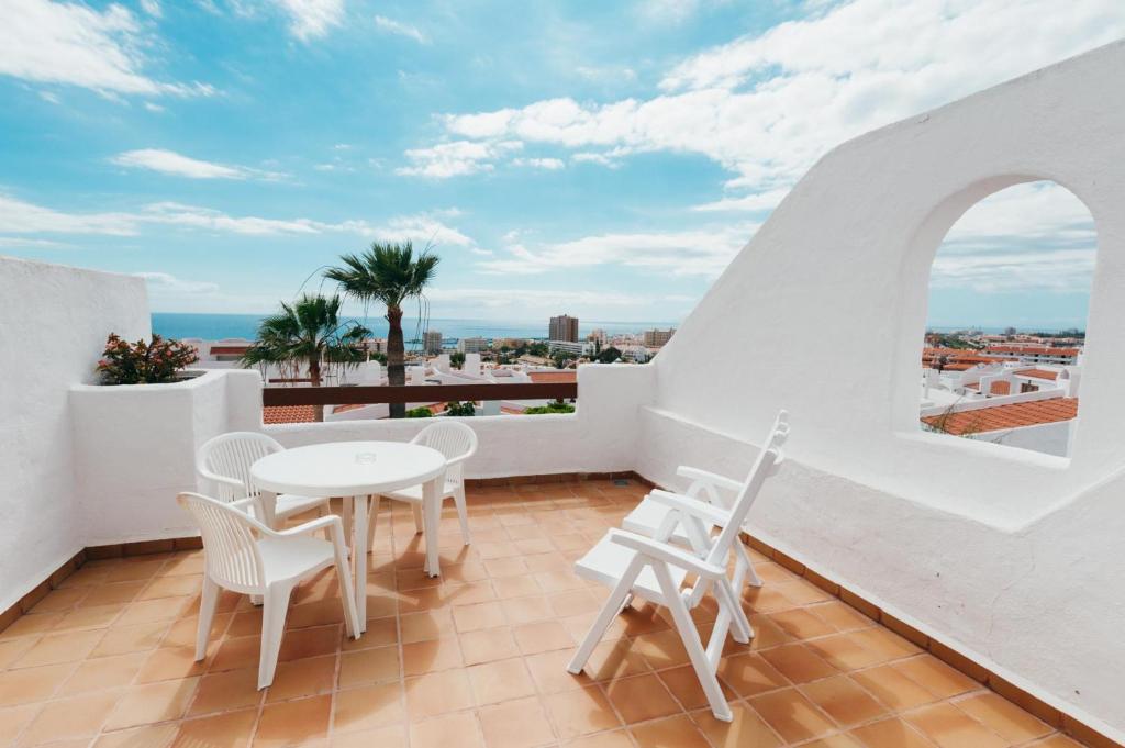 Beverly Hills Suites - Excel Hotels & Resorts - Two-Bedroom Apartment With Sea View