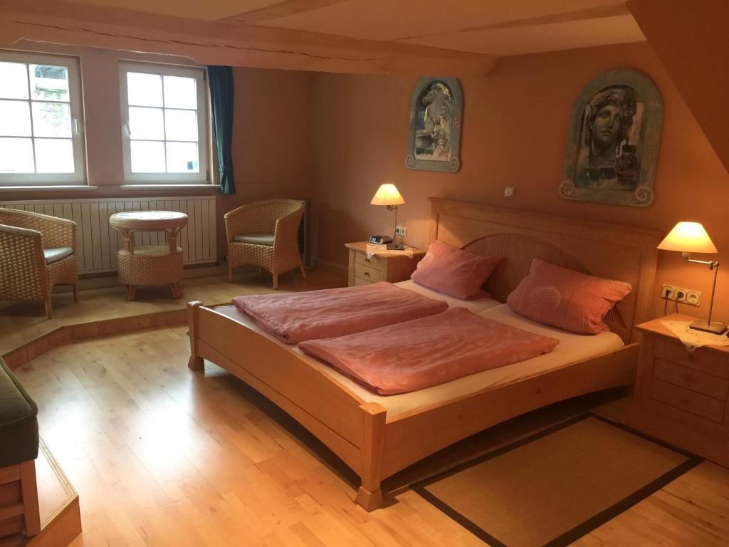 Postel nebo postele na pokoji v ubytování Hostaria del Castello