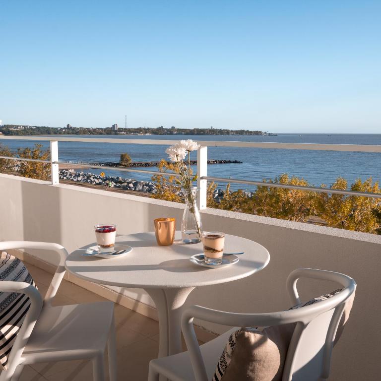 Dazzler by Wyndham Colonia - Suite King Con Vista Sul Fiume
