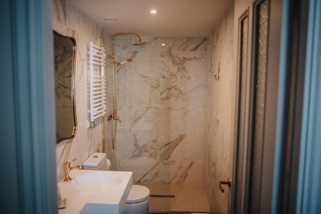 1930 Boutique Hotel - 3