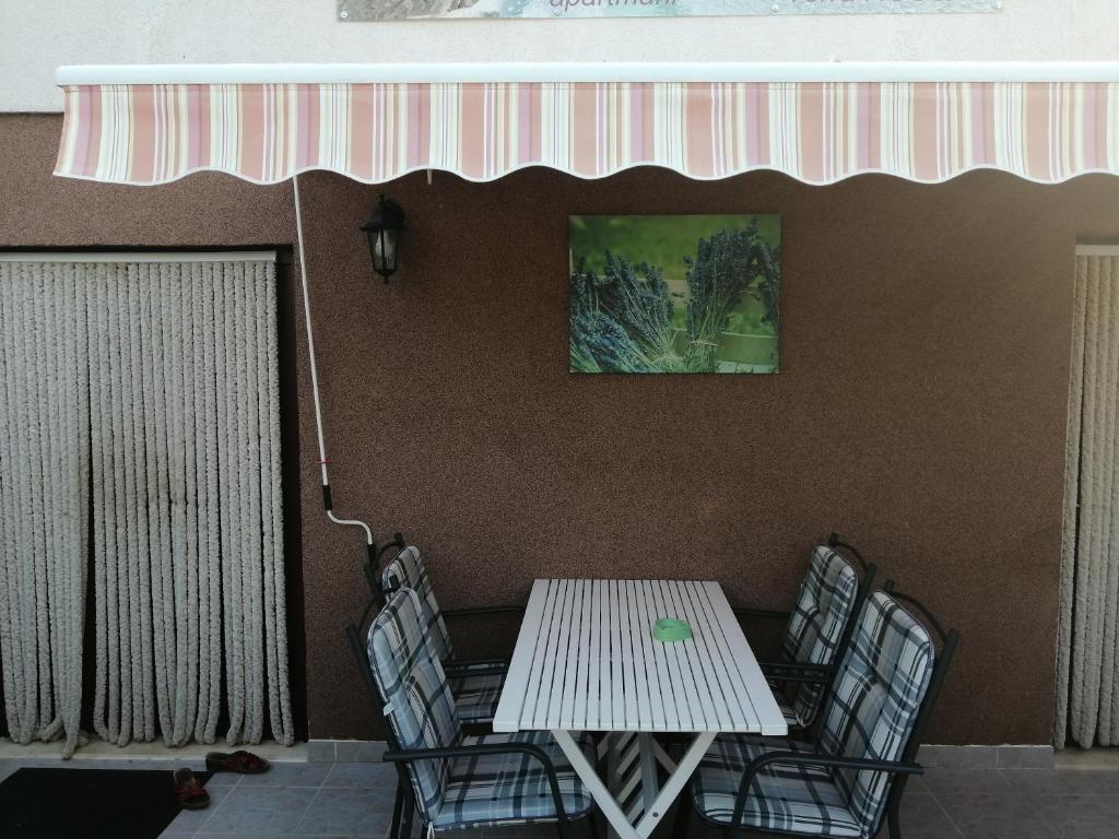Zdjęcie z galerii obiektu Terra Rossa w mieście Loborika