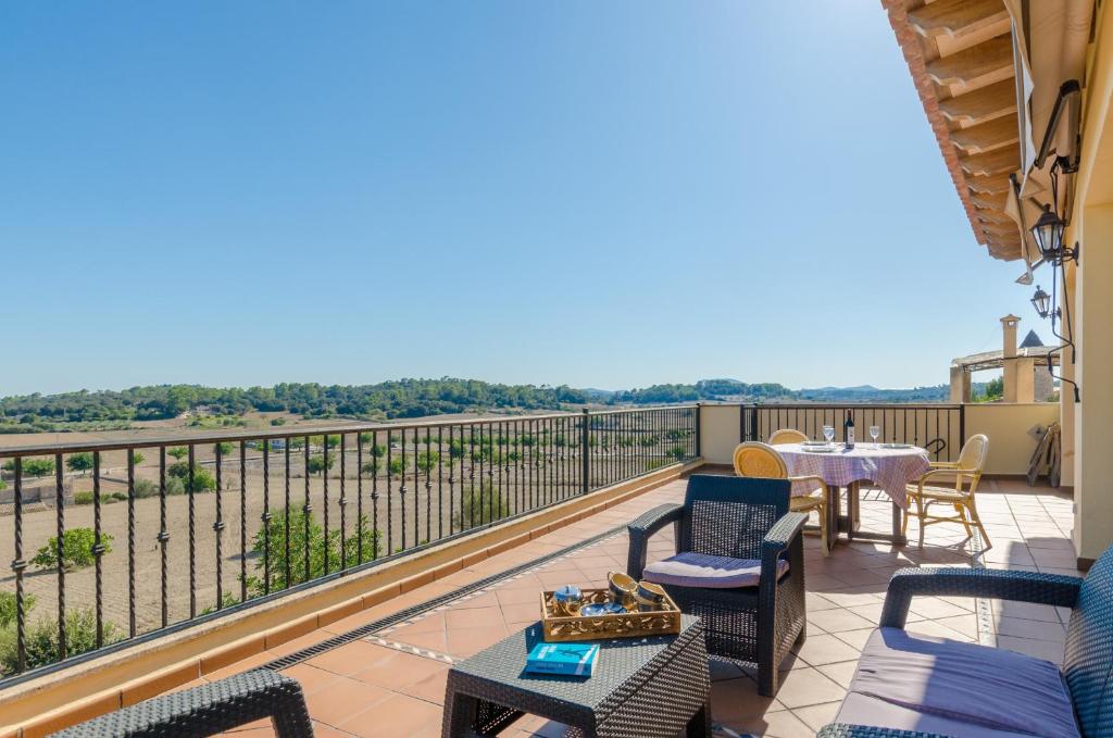 CAN NADAL - ADULTS ONLY - Herenhuis Met Drie Slaapkamers