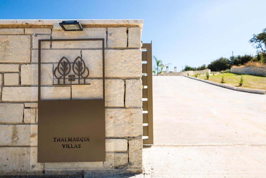 Fotografia z galérie ubytovania Thalmargia Villas, Ultimate Peace & Privacy, By ThinkVilla v destinácii Garazo