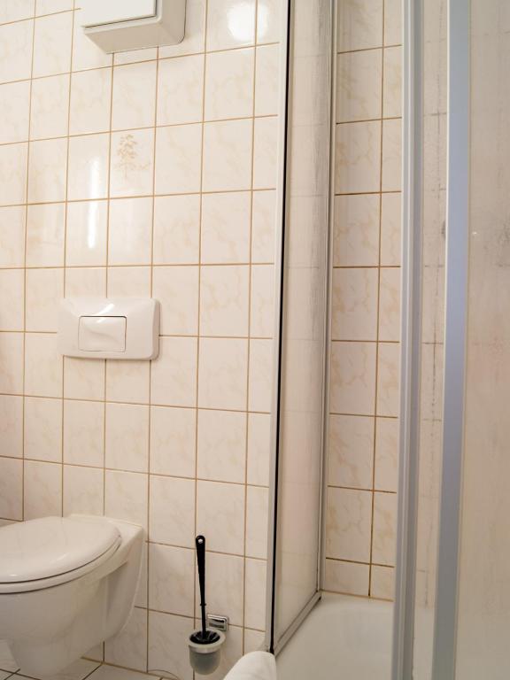 Vannituba majutusasutuses Am Rossplan