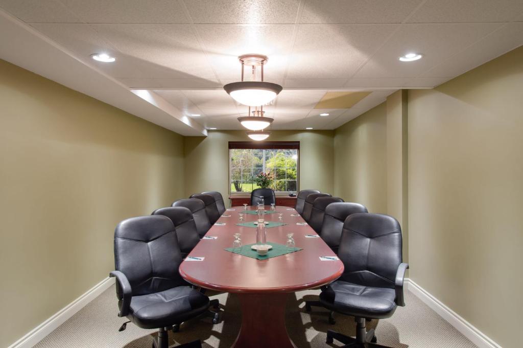 South Thompson Inn & Conference Centre - Resim 41