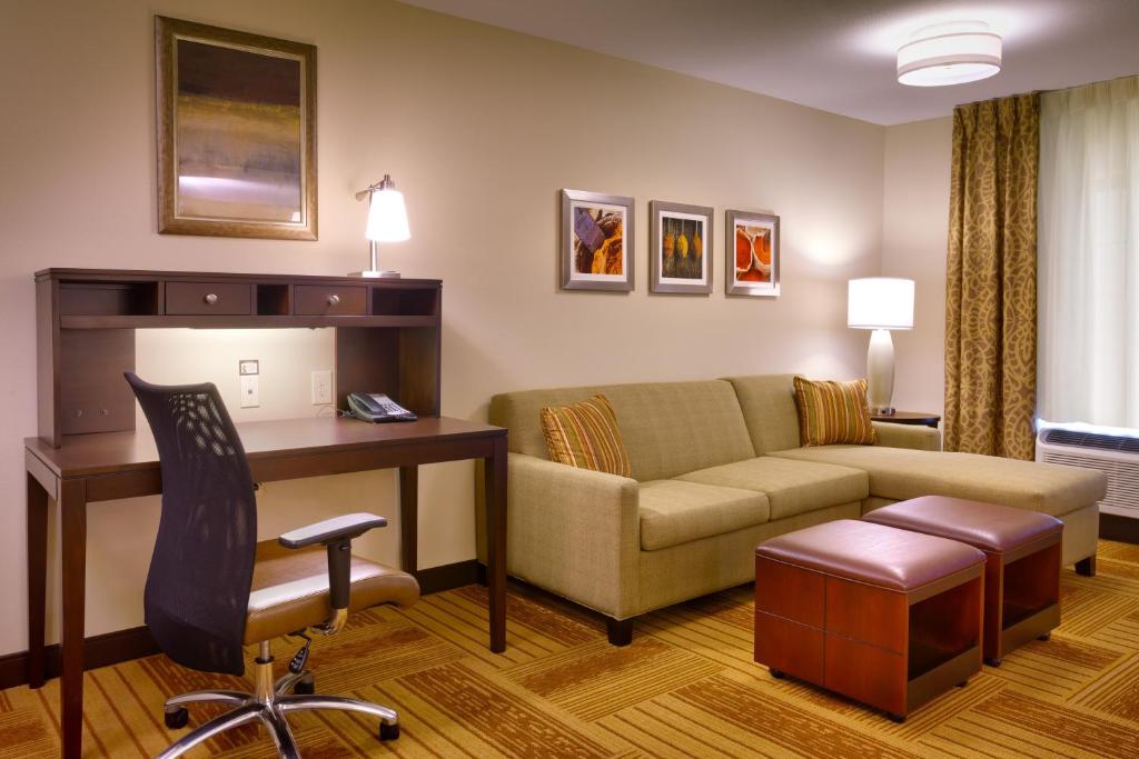 Posezení v ubytování Staybridge Suites Cheyenne by IHG