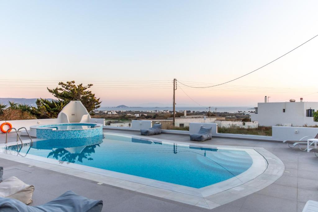 Bazén v ubytovaní Kallithea Hotel alebo v jeho blízkosti