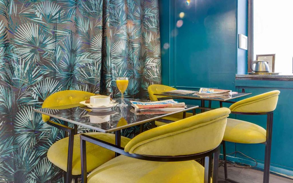 Carladez Cambronne - Resim 43