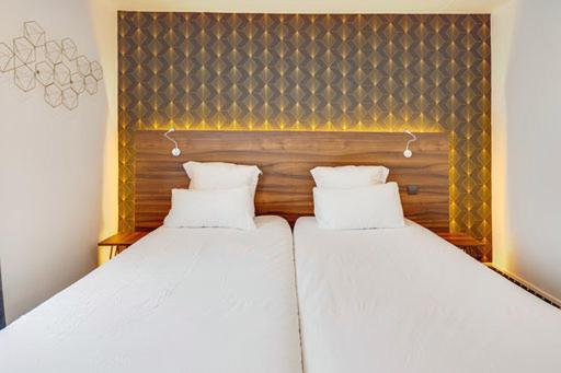 Carladez Cambronne - Resim 29