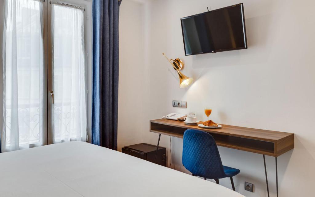 Carladez Cambronne - Resim 34