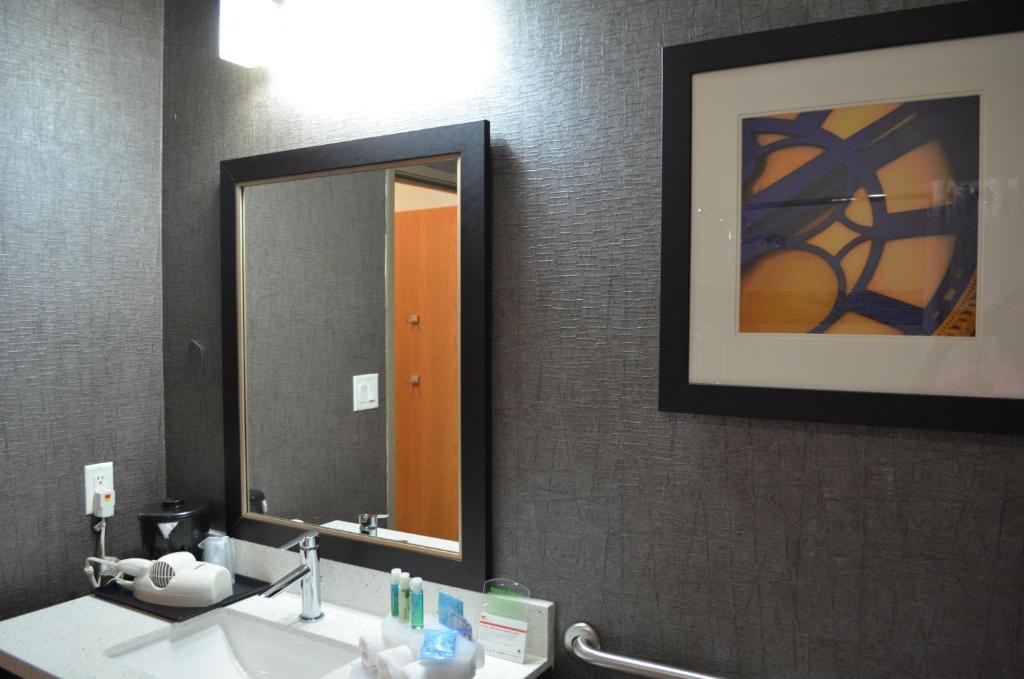 Holiday Inn Longview - North by IHG - Quarto King