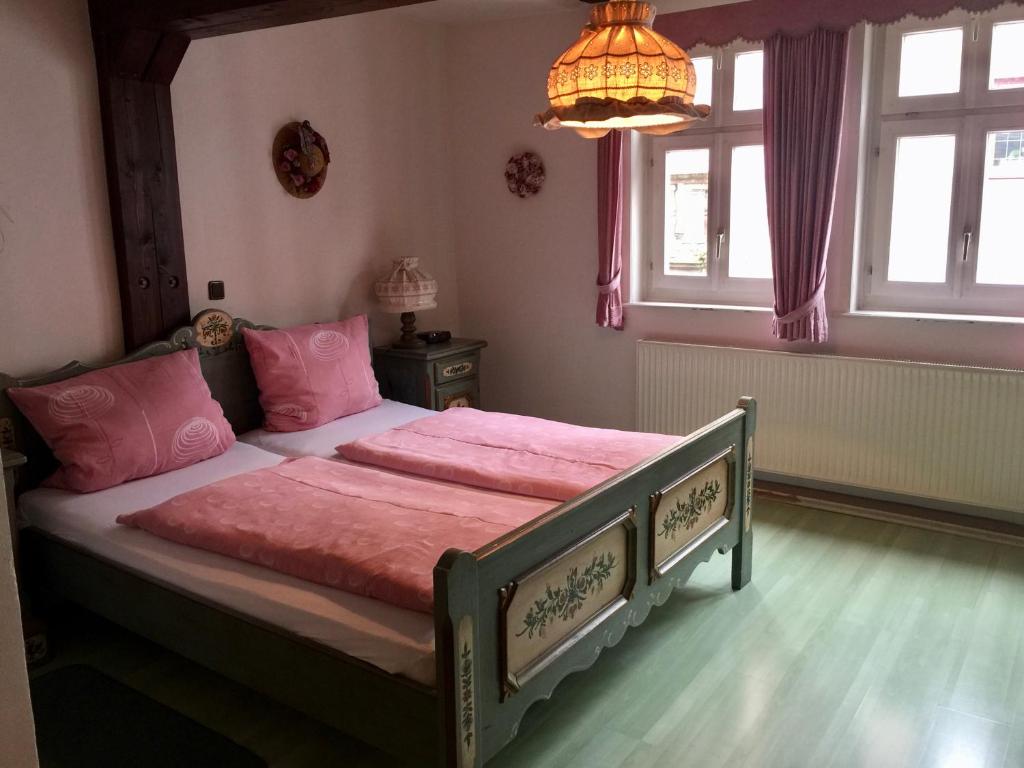 Postel nebo postele na pokoji v ubytování Hostaria del Castello