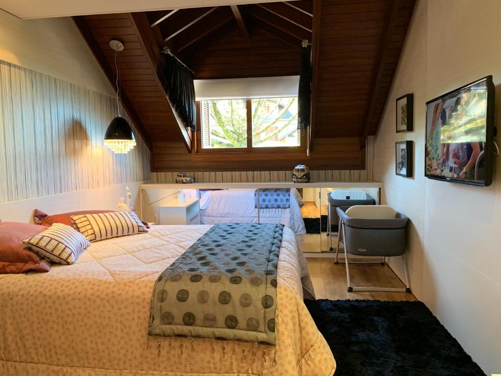 Vale das Hortênsias - Apto Gramado 300 metros Rua Coberta  Vale das Hortênsias - Apto Gramado 300 metros Rua Coberta