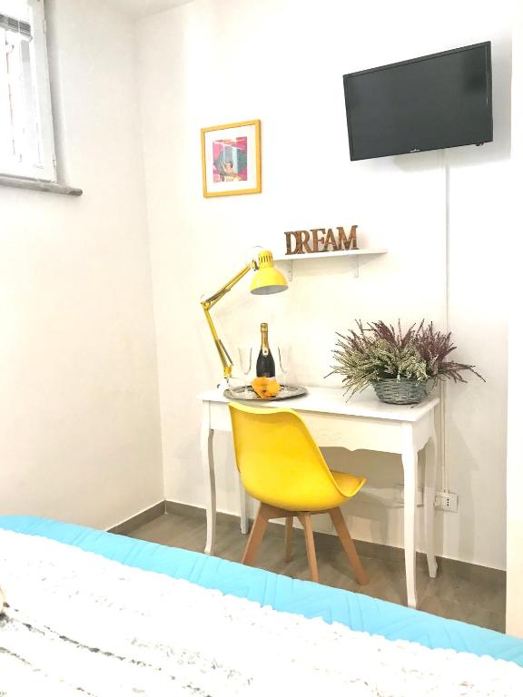 Rome Temple House - One-Bedroom Apartment