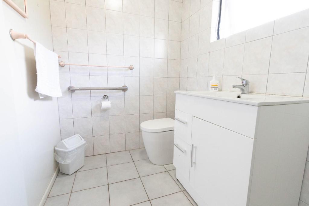 Jack & Di's Lakefront Motel - Resim 25