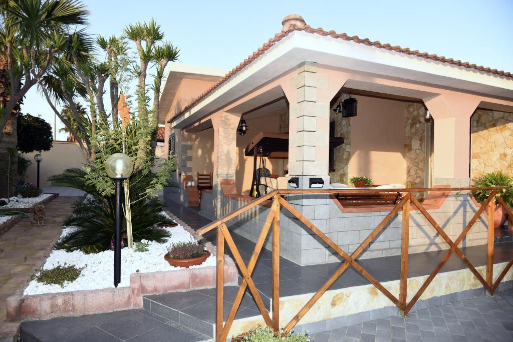 The building in which the holiday home is located