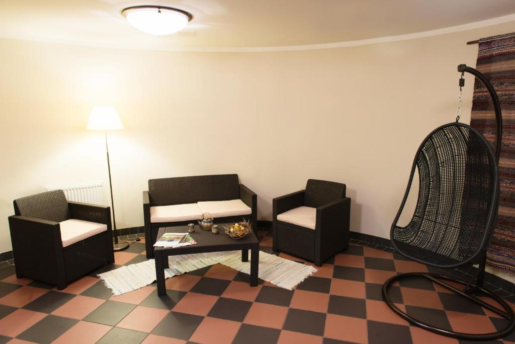 Posezení v ubytování Kolonna Hotel Rēzekne