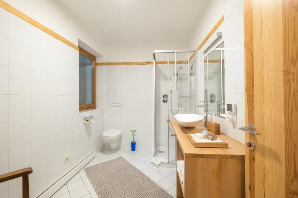 Łazienka w obiekcie Art Apartment Schatzer