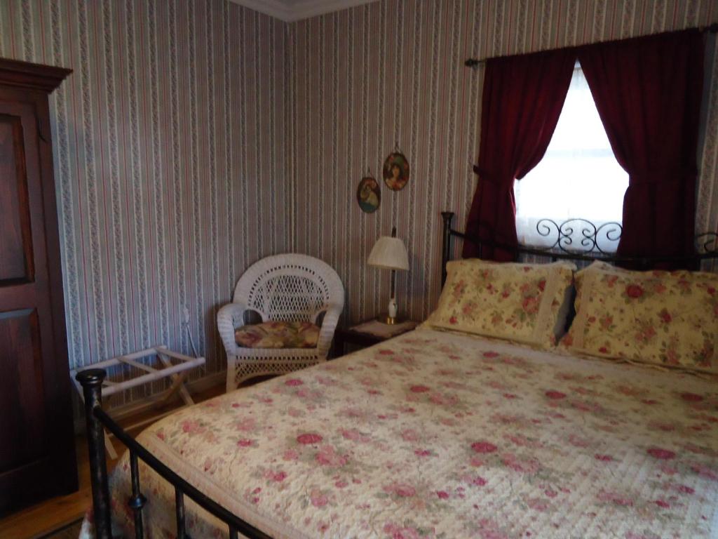Maison Hovington - Queen Room