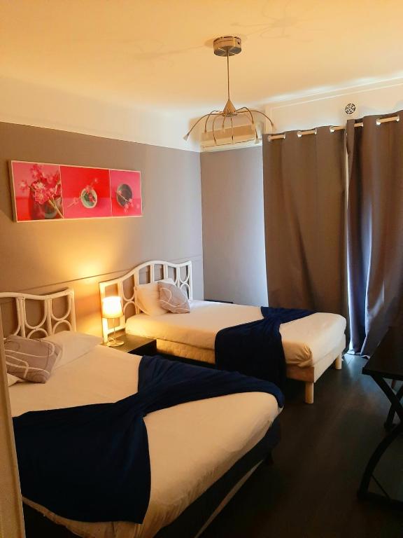 Hôtel Bellevue Cannes - Resim 39