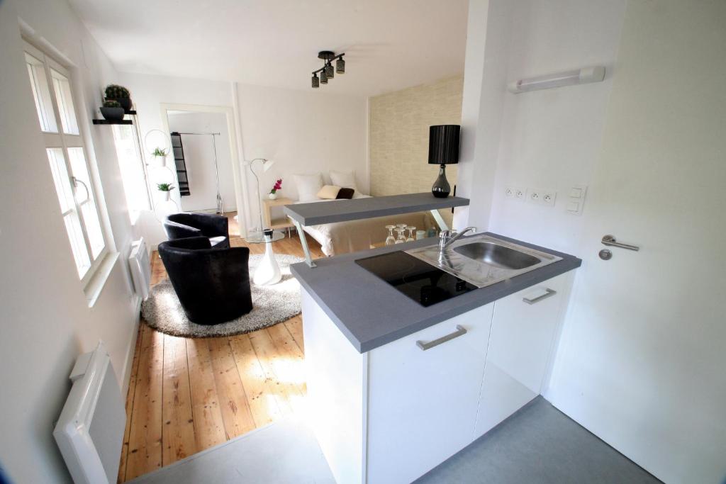 Appartements Orfèvres Cathédrale - Two-Bedroom Apartment - Fourth Floor