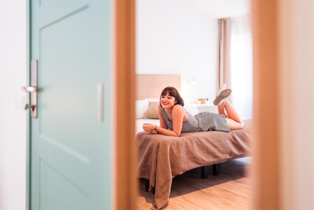 Lindala, Valencia – Updated na 2022 Prices