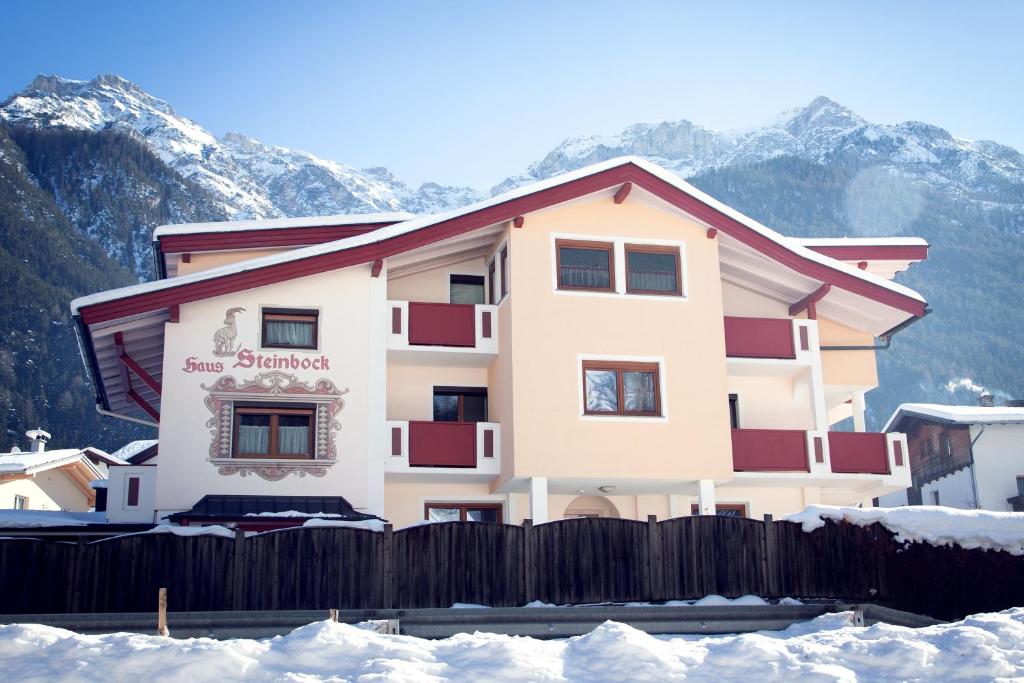 Nespecifikovaný výhled na hory nebo výhled na hory při pohledu z bed and breakfast
