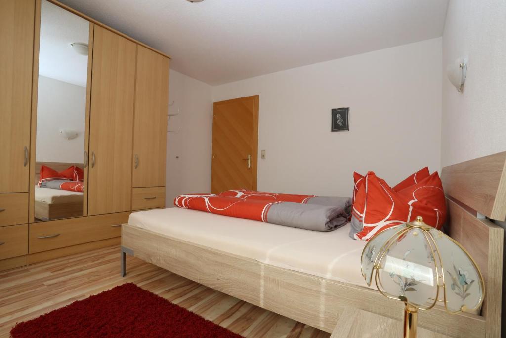 Postel nebo postele na pokoji v ubytování Ferienwohnung Krug