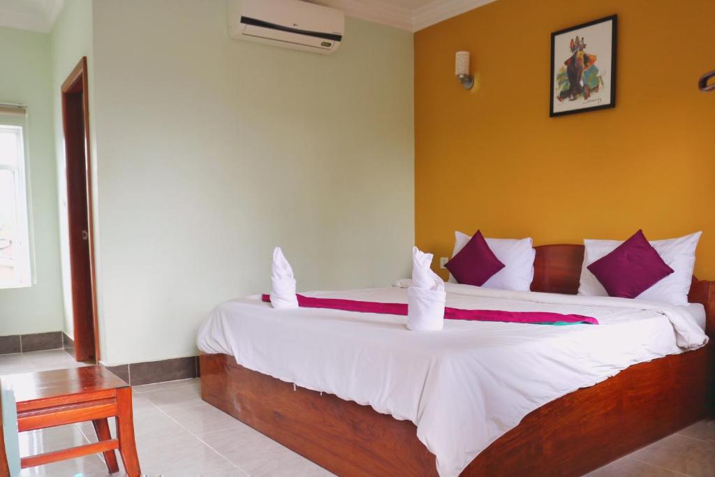 Neakru Guesthouse and Restaurant - Chambre Double Supérieure