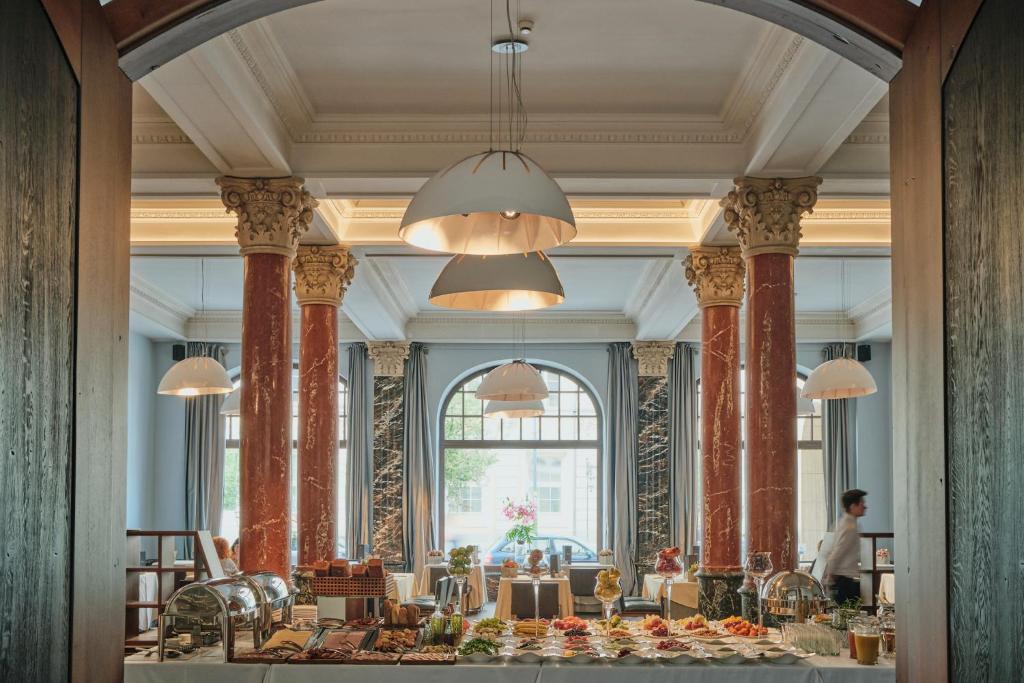 Hotel Monopol - Resim 3