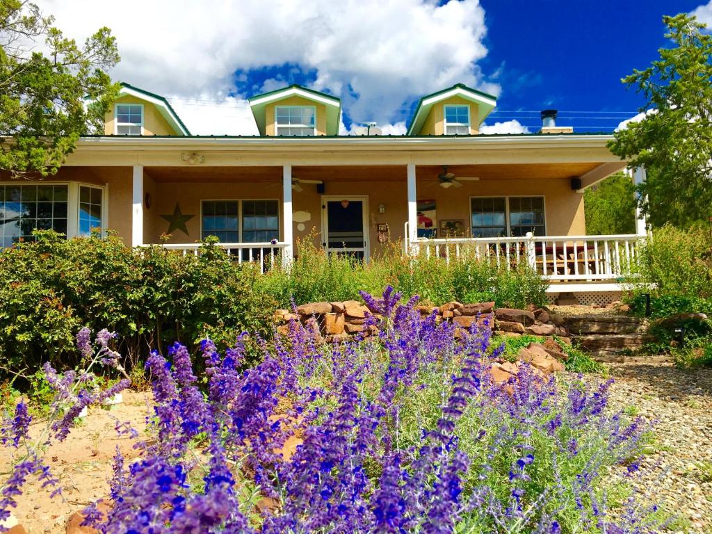 Brinkley House at Sunny Mellow Eco Villa, Tijeras (updated prices 2024)