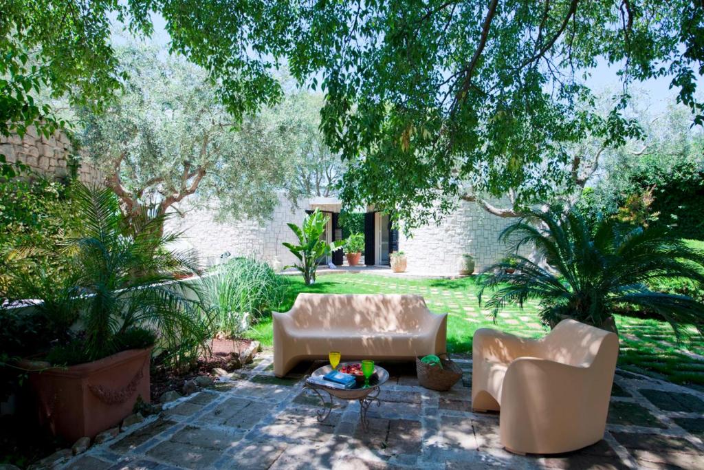 Vonkajšia záhrada v ubytovaní Stone House Modica