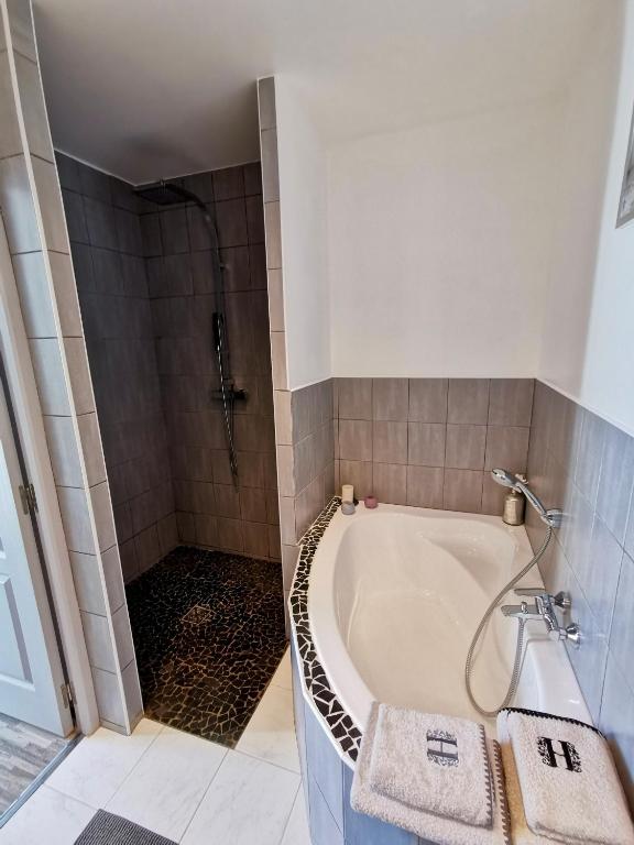 Koupelna v ubytování Le Mas des Loges - Les Vans / Chambonas
