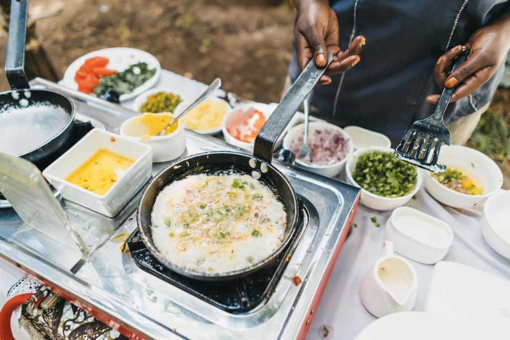ホテルの敷地内または近くでの食事または食べ物