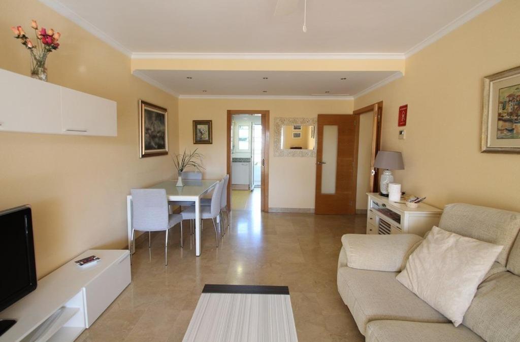 A television and/or entertainment centre at Anacasa Atlas Estrella de Mar AP2215