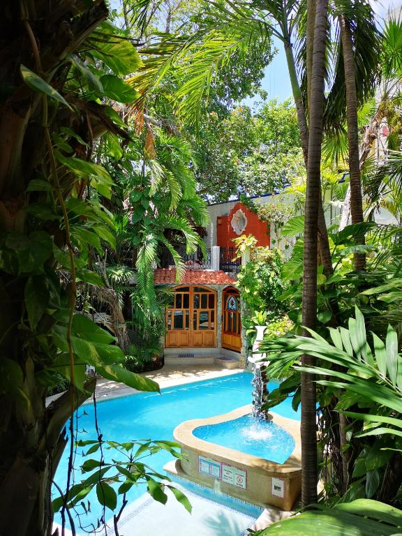 A piscina localizada em Eco-hotel El Rey del Caribe ou nos arredores