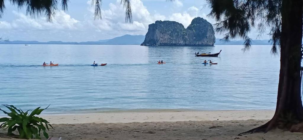 Koh Ngai Kaimuk Thong Resort, Ko Ngai – Updated 2024 Prices