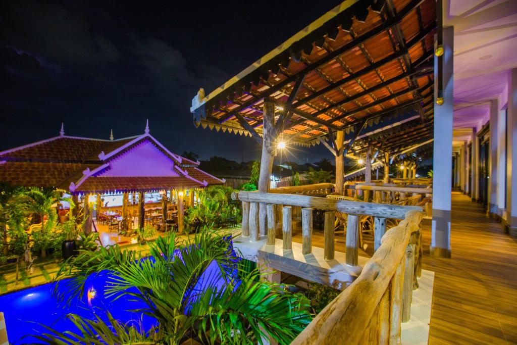 Moloppor Villa, Battambang