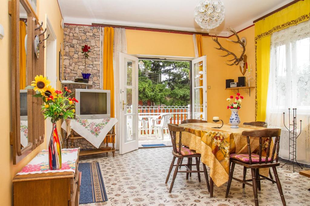 Fotografia z galérie ubytovania Familia Nyaraló 22 v destinácii Balatonmáriafürdő