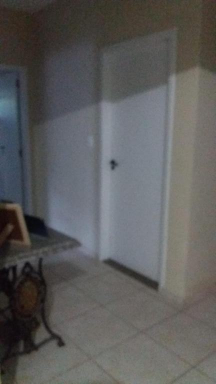  QUARTOS ACONCHEGANTES..