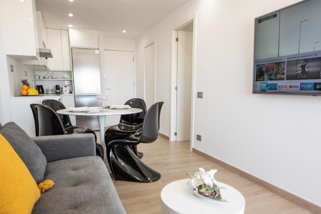 Kuchyň nebo kuchyňský kout v ubytování Luxury Apartment Boutique in Torres del Sol