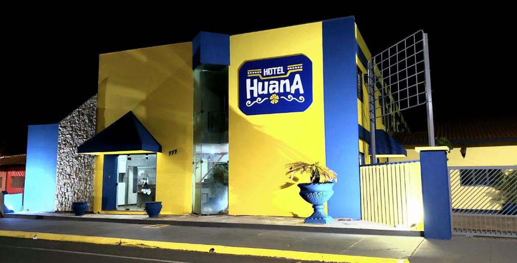  Huana Hotel