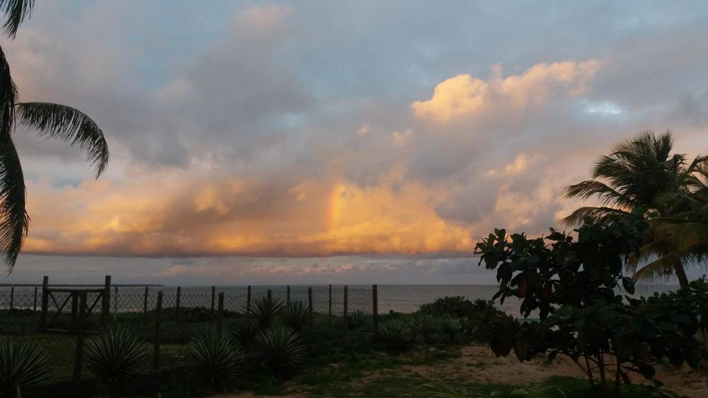  Bungalow frente a Praia Itacimirim