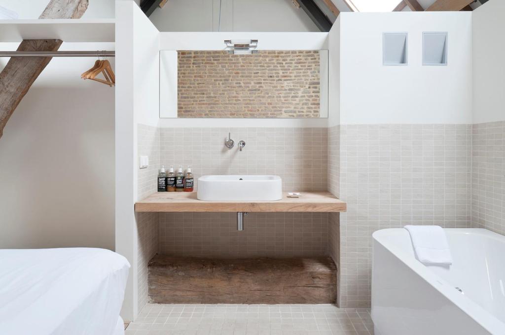 Koupelna v ubytování Cour 8 Lofts