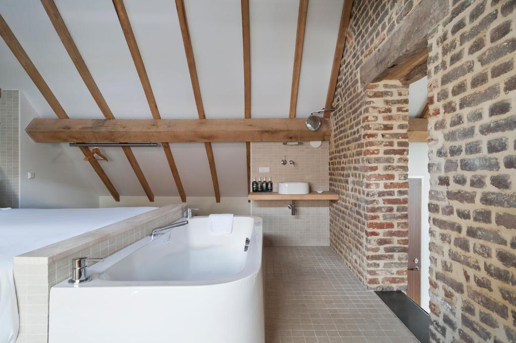 Koupelna v ubytování Cour 8 Lofts