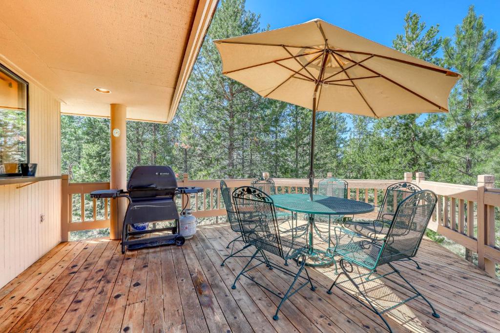 Φωτογραφία από το άλμπουμ του Hickory Lane 16 | Discover Sunriver σε Sunriver