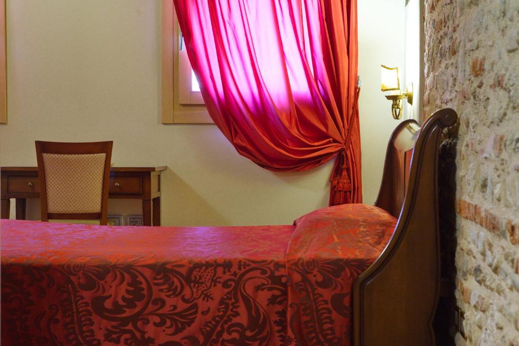 Hotel Asolo - Habitación Individual Con Cama Francesa