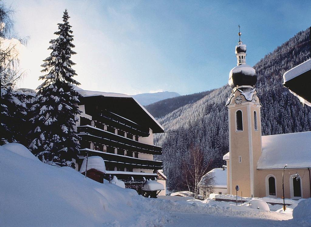 Berghotel Basur - Das Schihotel am Arlberg